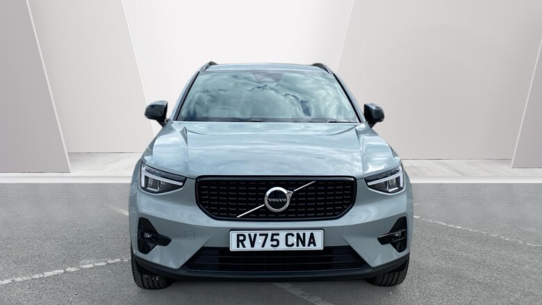 Volvo XC40 2.0 B3P Plus Dark 5dr Auto Petrol Estate